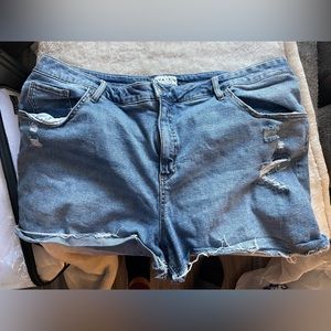 Ava and Viv jean shorts